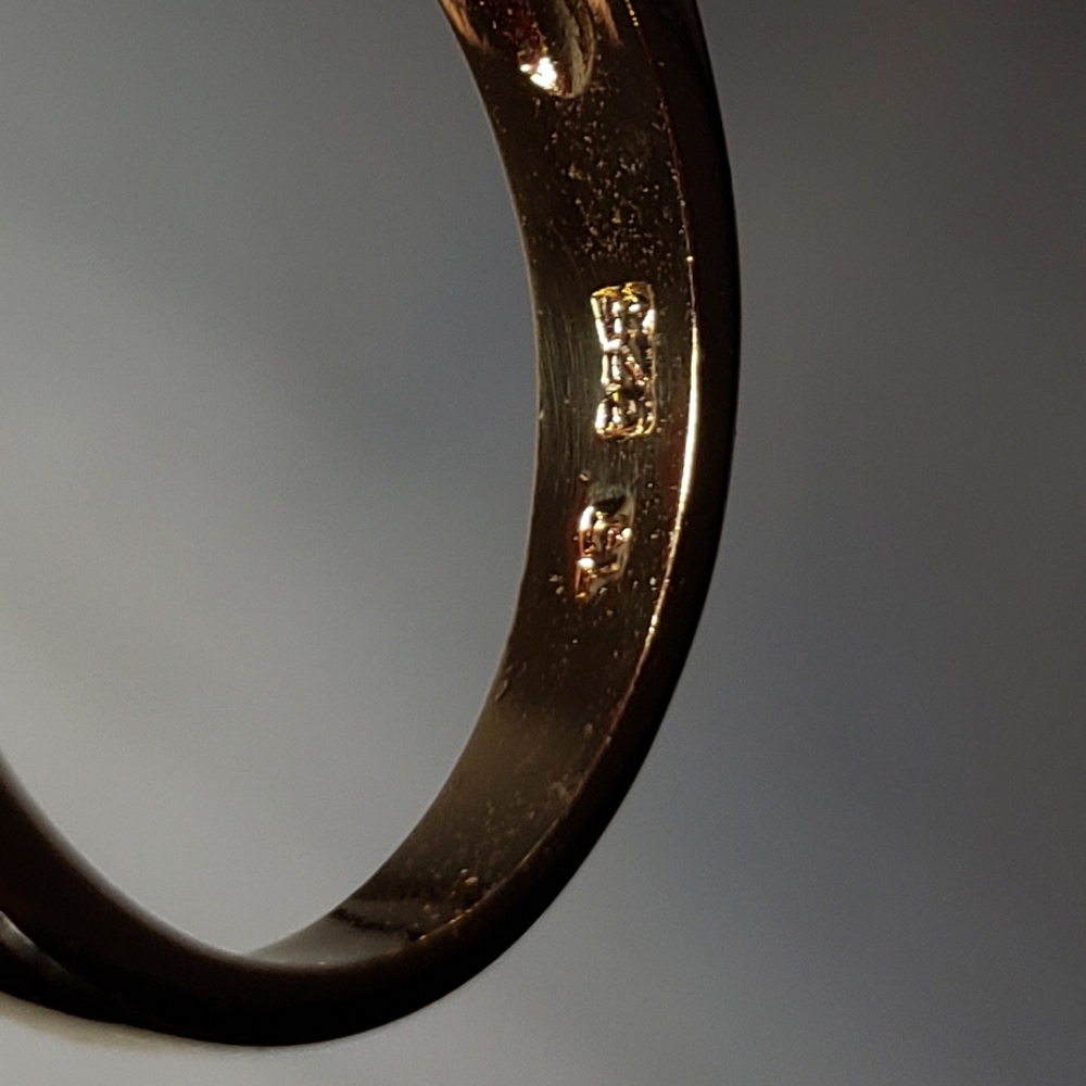 Stunning ring - Picture 9 of 9